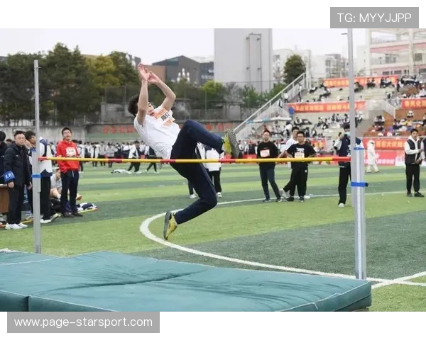 现场“超燃”瞬间：运动员的“爆发力”惊动全场！